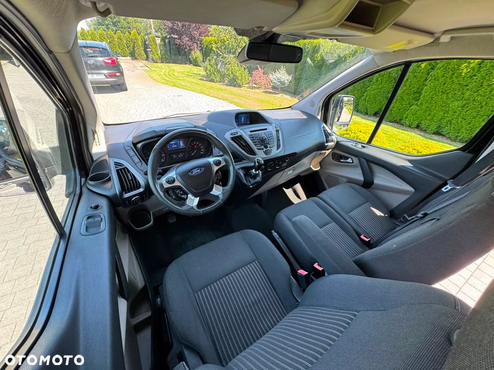 Ford Transit Custom 300 L2H1 VA Titanium - 24