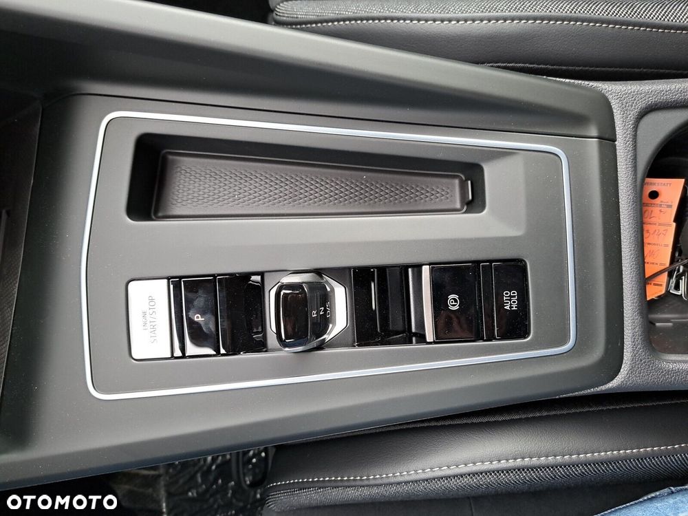 Volkswagen Golf - 41