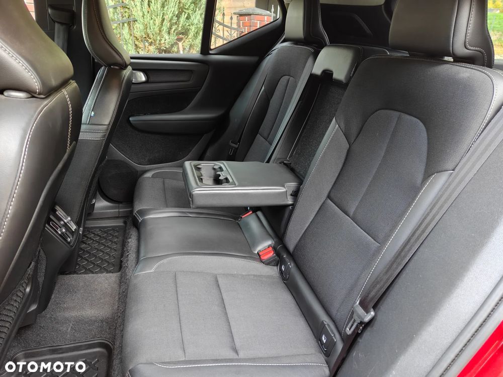 Volvo XC 40 T4 AWD Geartronic Momentum - 19