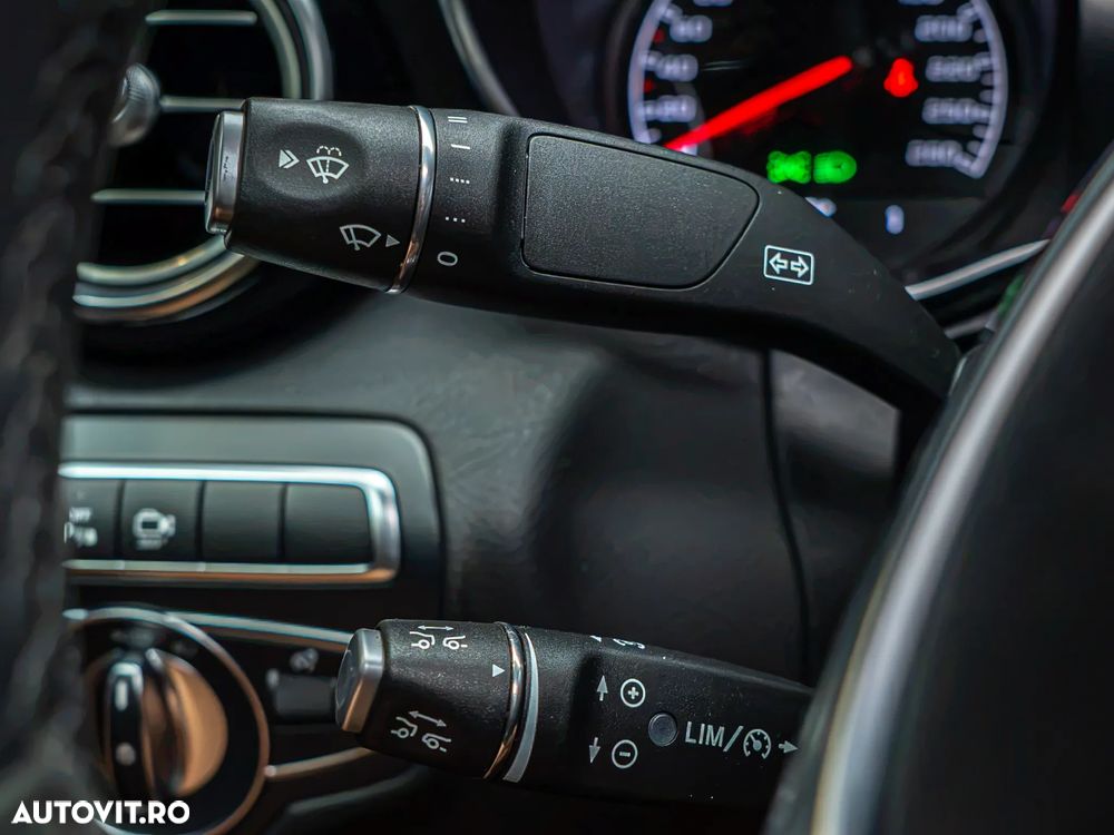 Mercedes-Benz GLC Coupe AMG 43 4Matic 9G-TRONIC - 37