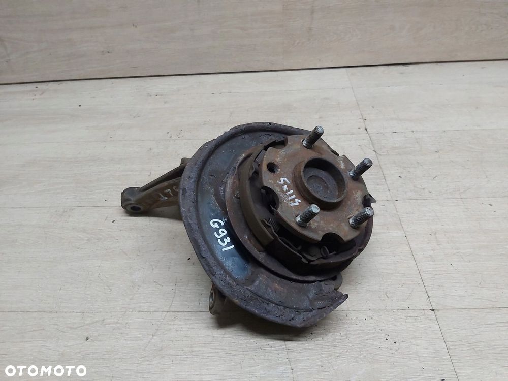 TOYOTA Avensis T25 03-08 r 2,2 d4d zwrotnica LEWY tył piasta 5x114,3 - 1