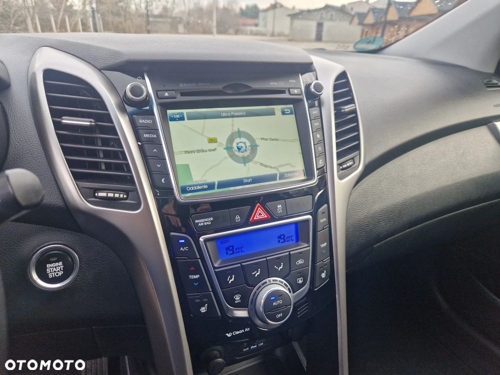 Hyundai i30 blue 1.6 GDI YES Gold - 18