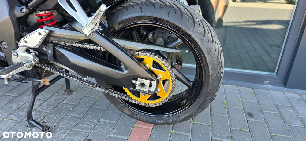 Yamaha FZ - 37
