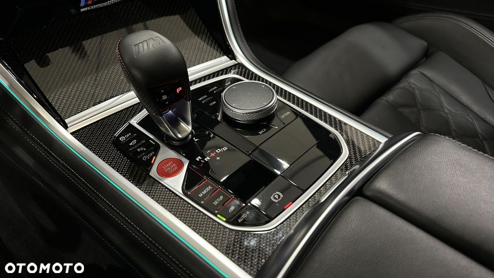 BMW M8 Competition - 19
