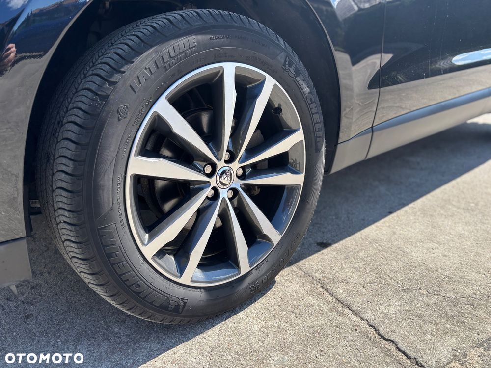 Jaguar F-Pace 2.0 i4D AWD Pure - 2