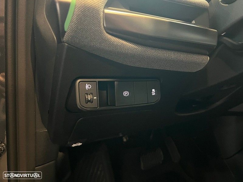 Kia EV4 81.4 kWh Tech - 28