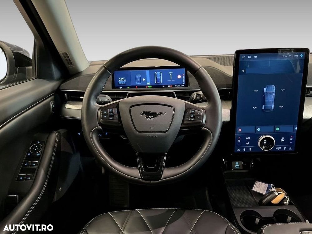 Ford Mustang Mach-E Standard - 11