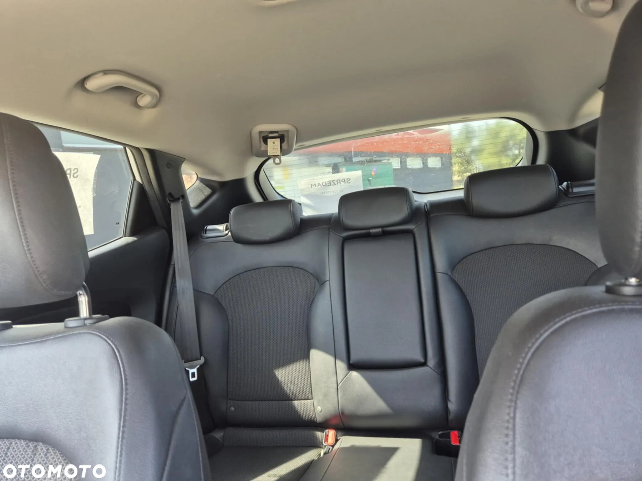 Hyundai ix35 - 12