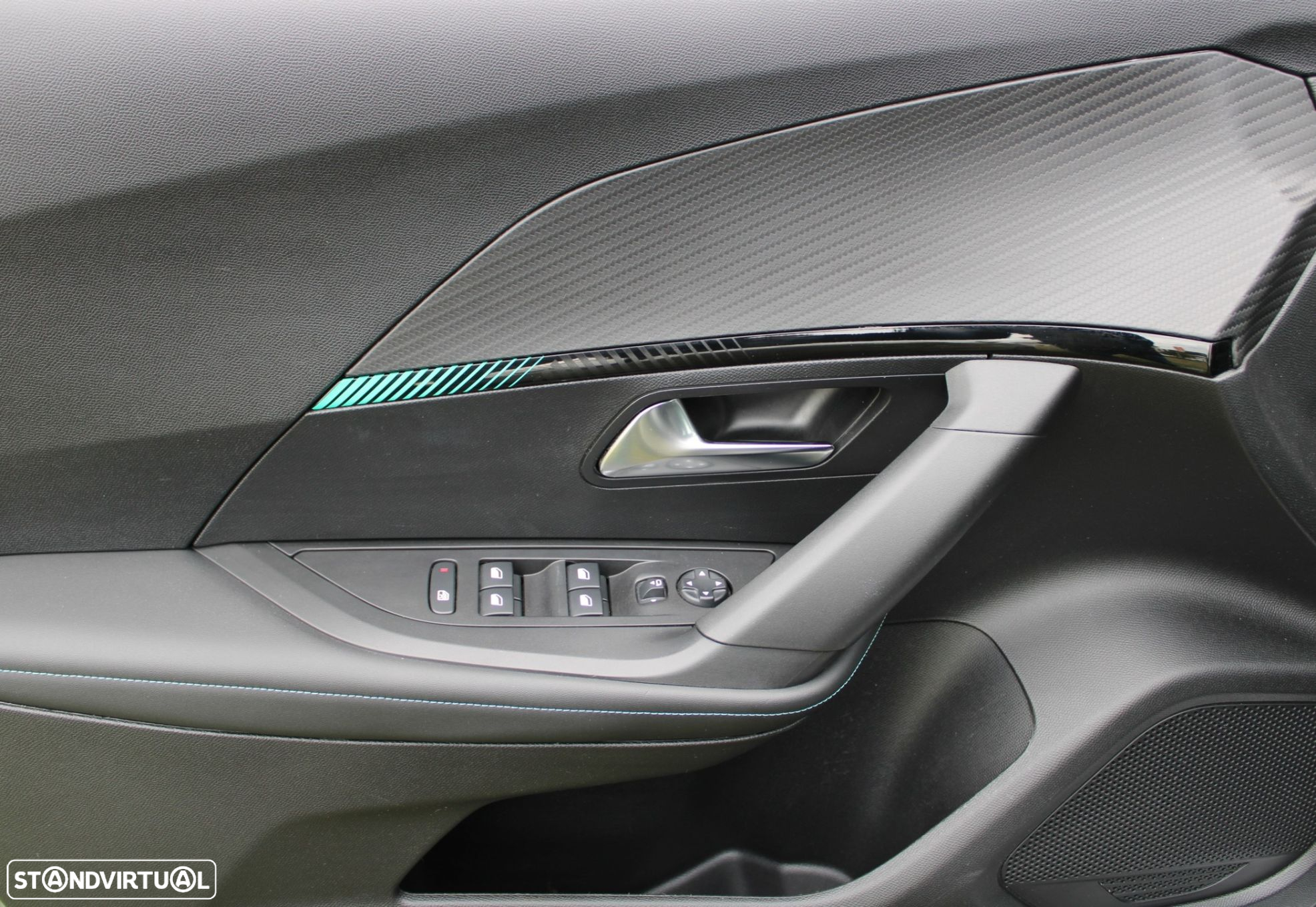Peugeot e-2008 50 kWh Allure - 16