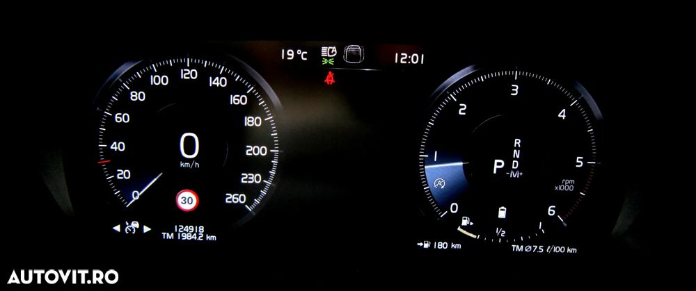 Volvo XC 60 B4 D Geartronic Momentum Pro - 16