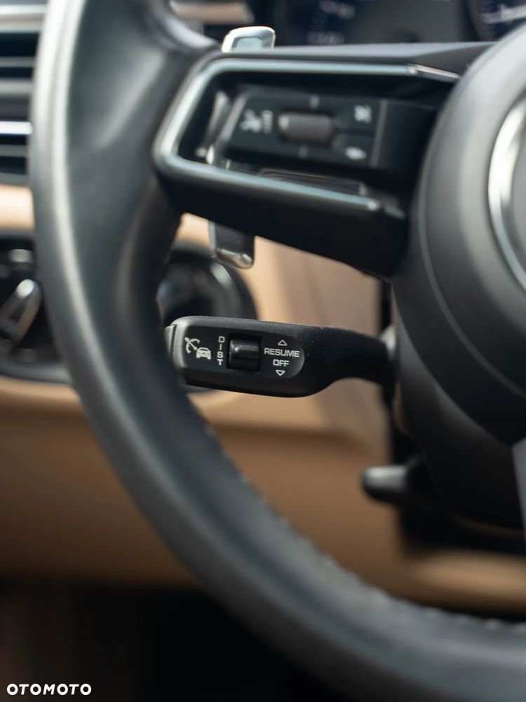 Porsche Macan T - 27