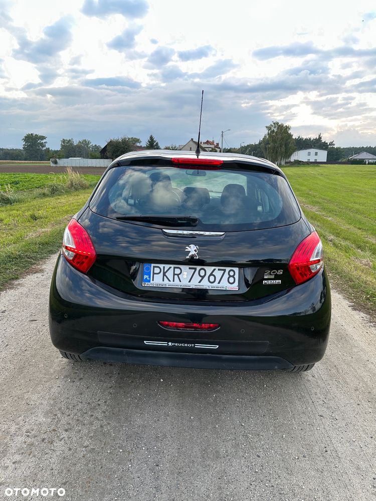 Peugeot 208 - 6