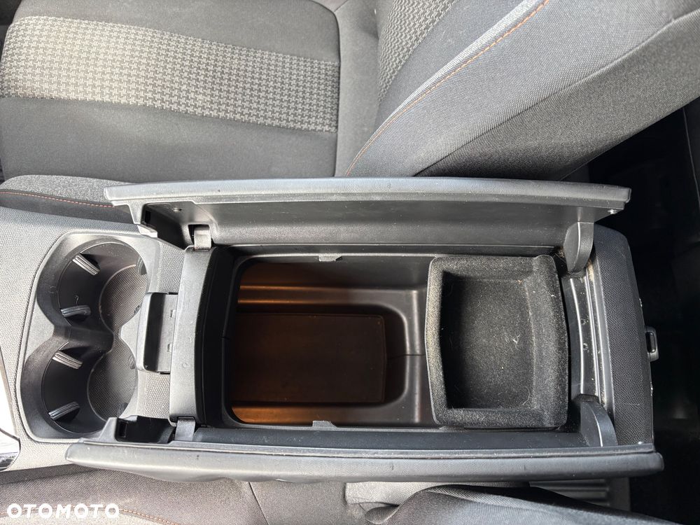 Peugeot 3008 BlueHDi 130 Stop & Start EAT8 GT - 27