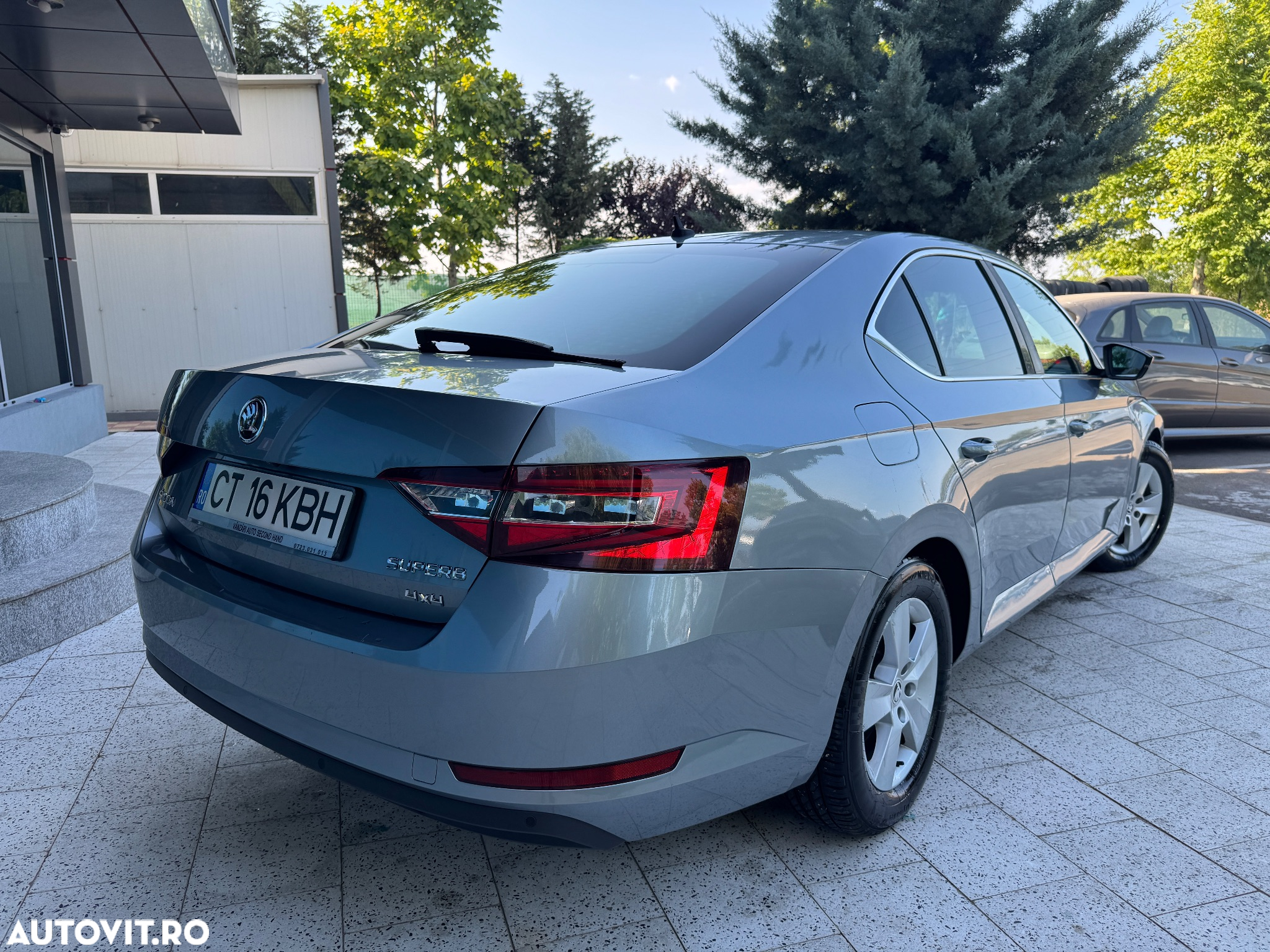 Skoda Superb 2.0 TDI 4x4 Active - 2
