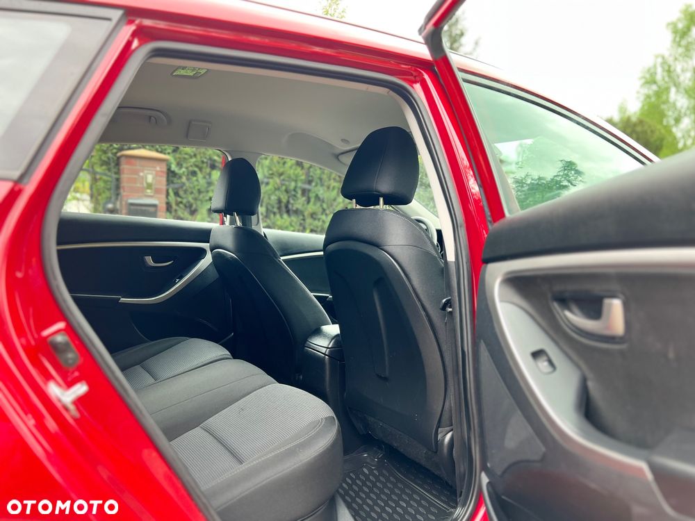 Hyundai i30 i30cw 1.4 Intro Edition - 18