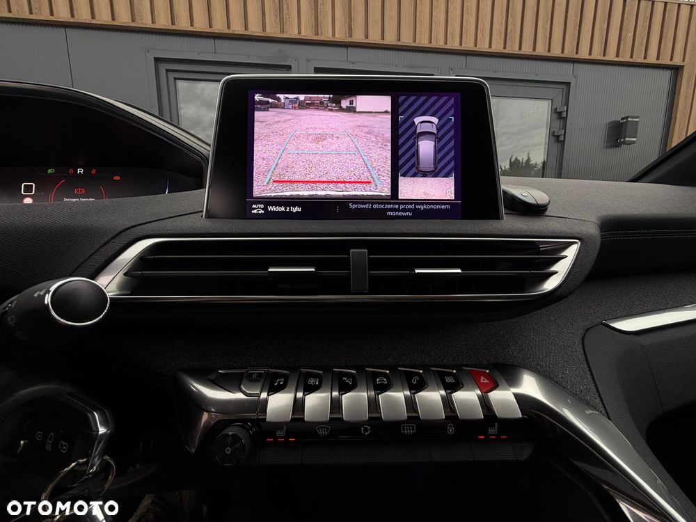 Peugeot 3008 1.6 PureTech GPF GT Line S&S EAT8 - 32