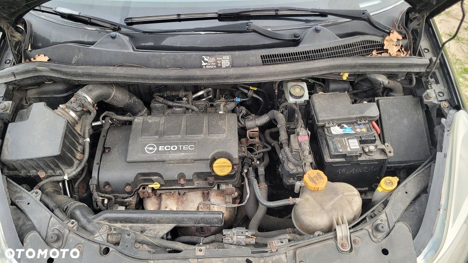 Opel Corsa 1.2 16V Cosmo - 14