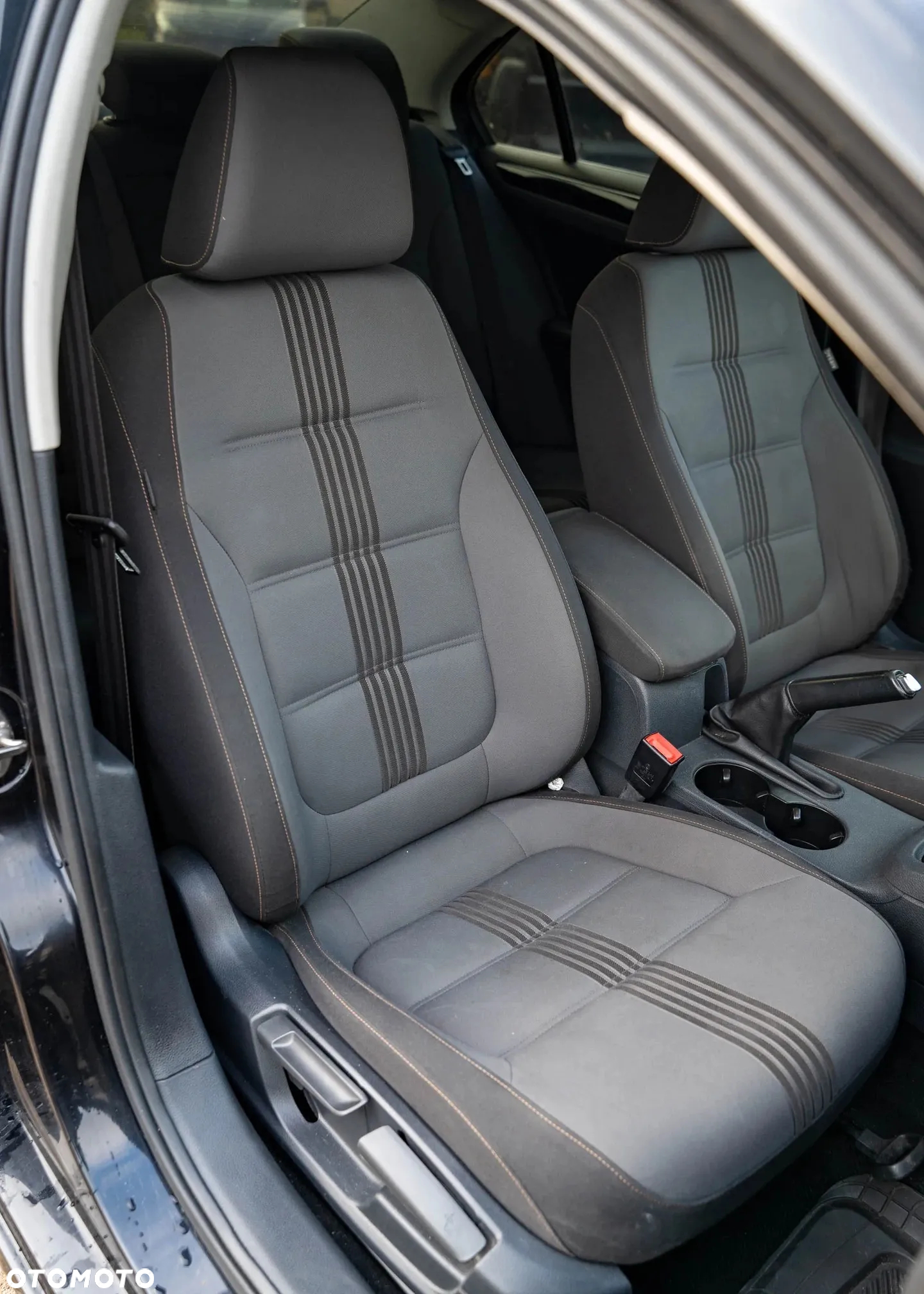 Volkswagen Jetta - 9