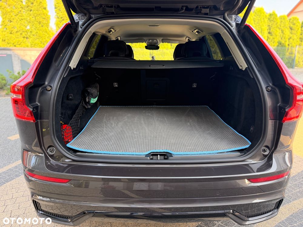 Volvo XC 60 B4 D Plus Dark - 6