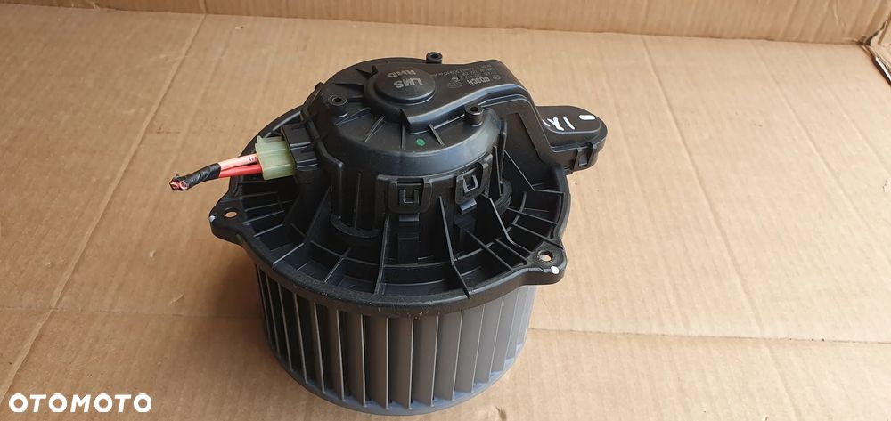 Wentylator silnik dmuchawy nagrzewnicy Hyundai ix35 F00S3B2442 - 3