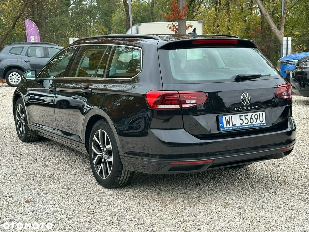 Volkswagen Passat - 5