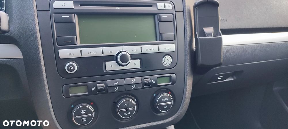Volkswagen Golf 1.6 United - 31
