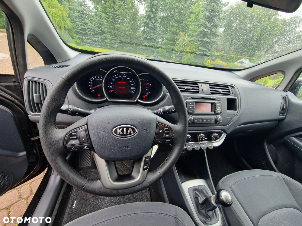 Kia Rio 1.2 Attract - 12