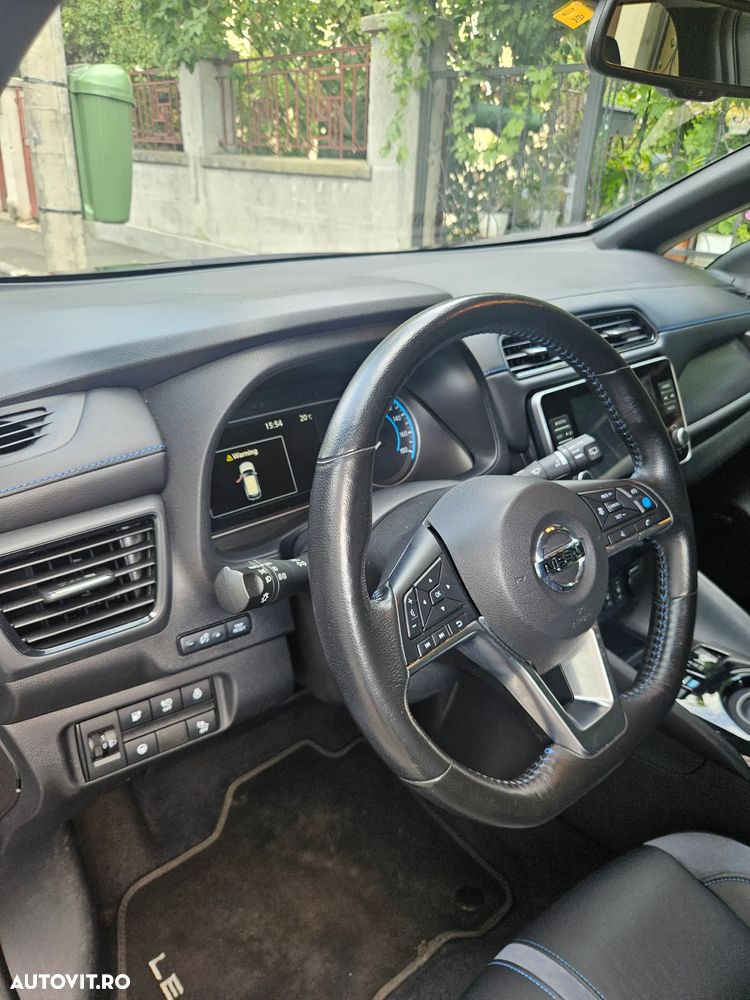 Nissan LEAF Tekna - 12