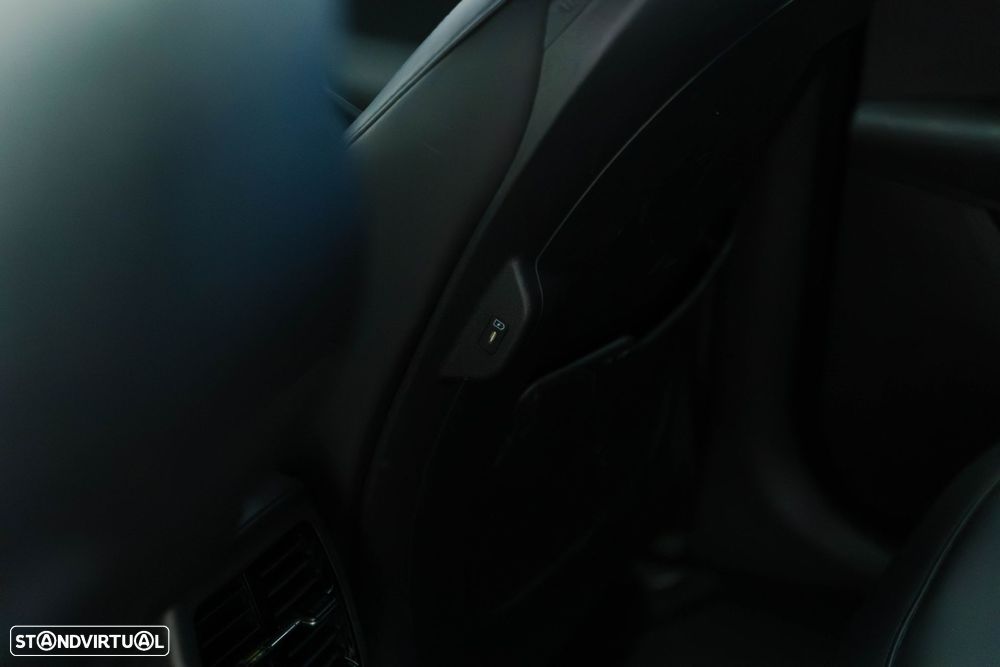 Kia Niro EV 64kWh Drive - 23