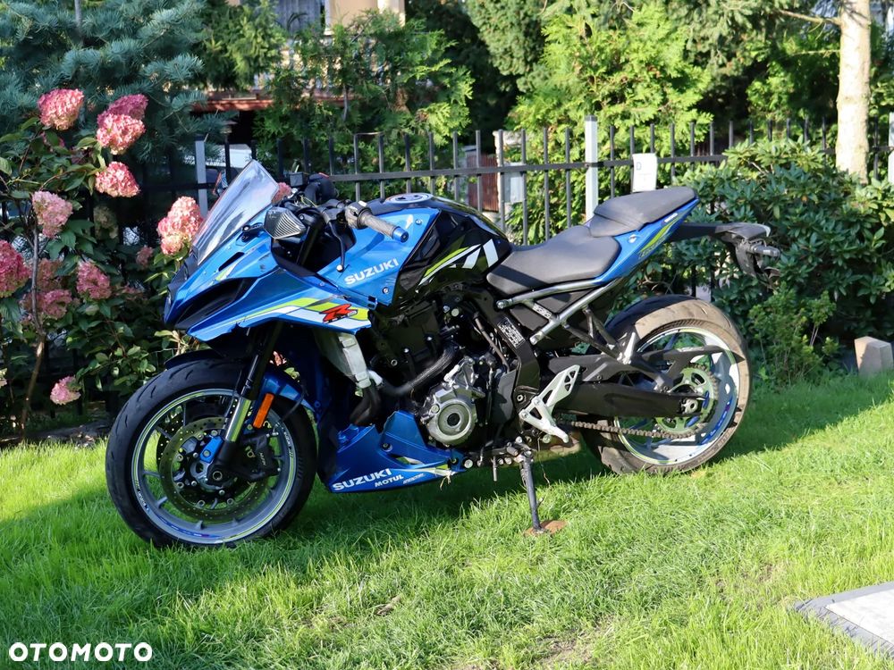 Suzuki GSX - 5