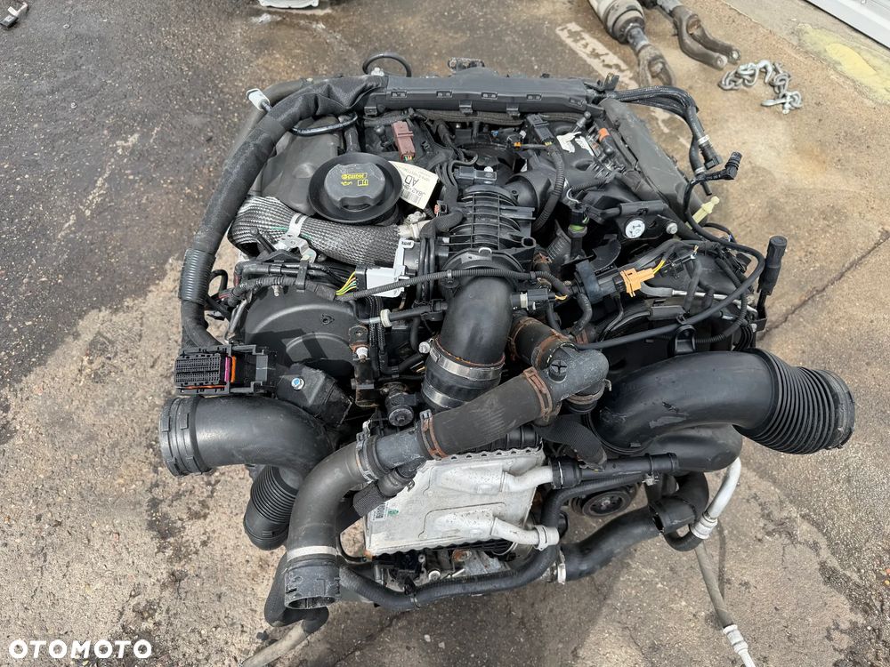 Range Rover Velar 3,0DT 275KM 17- silnik kompletny 306DT - 4