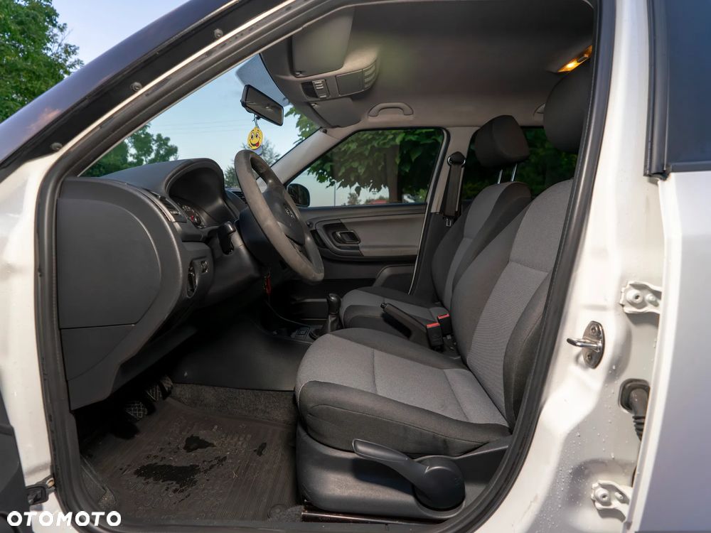 Skoda Fabia 1.6 TDI DPF Active Plus - 12