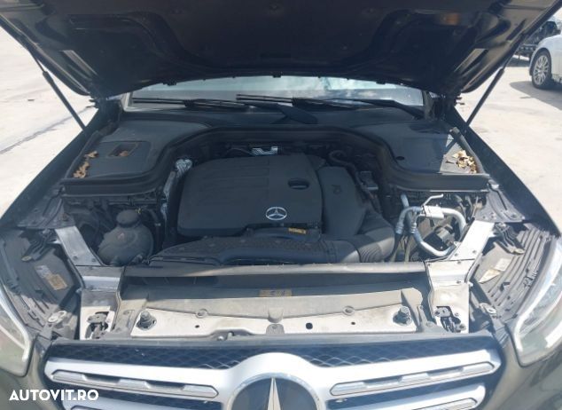 Mercedes-Benz GLC 300 4MATIC 9G-TRONIC - 9