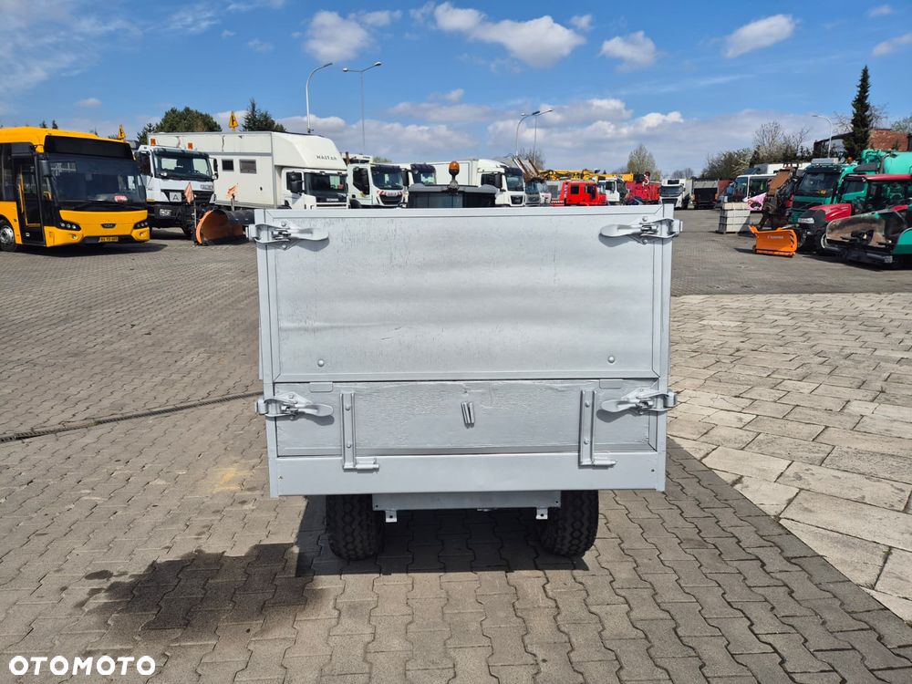 Kaercher MIC C34 / NOŚNIK NARZĘDZI / PRZYCZEPA WYWROTKA / IDEALNY DO MIASTA / ZAMIATARKA / PŁUG SNIEŻNY / 4X4 / NISKIE MOTOGODZINY / JEDNO URZĄDZENIE WIELE ZASTOSOWAŃ! - 8