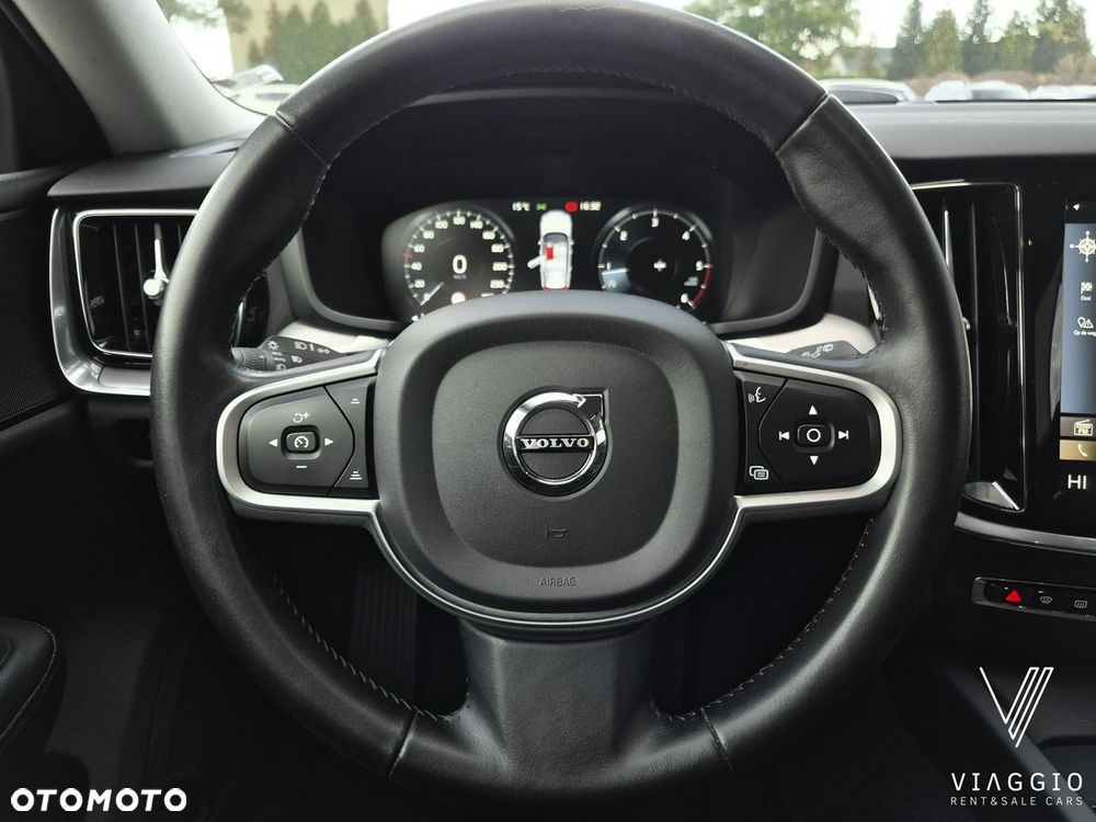 Volvo V60 D3 Momentum Pro - 17