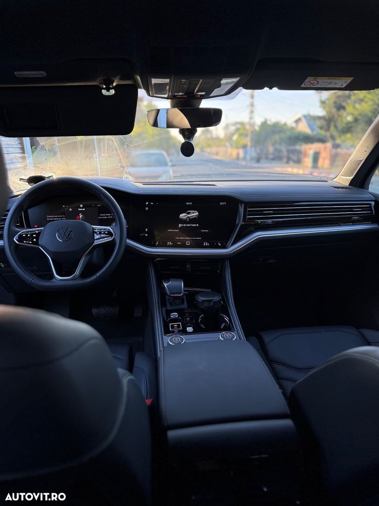 Volkswagen Touareg V6 TDI 4MOTION Elegance - 17