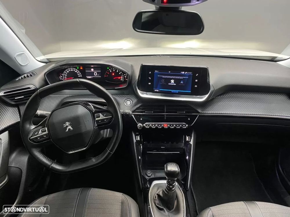 Peugeot 2008 - 25