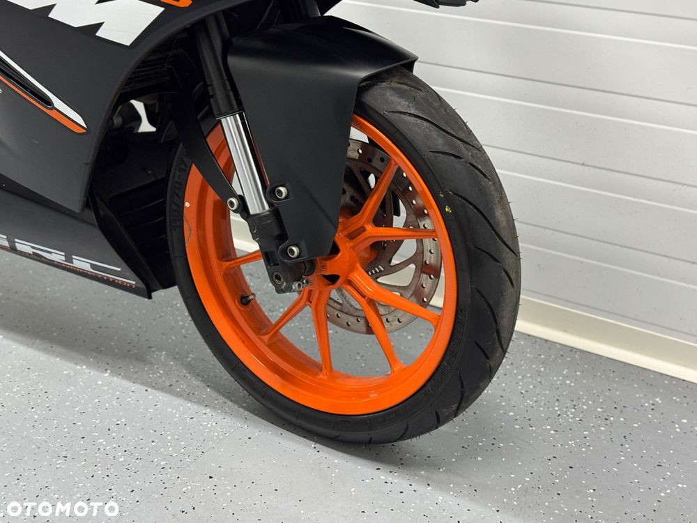 KTM RC 125 - 7