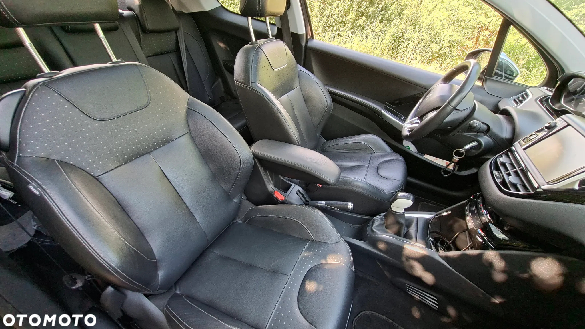 Peugeot 208 1.6 VTi Allure - 26