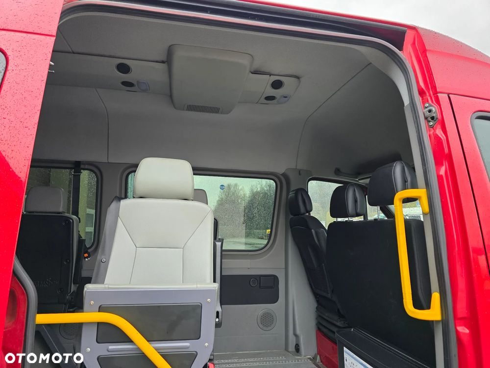 Mercedes-Benz Sprinter - 24
