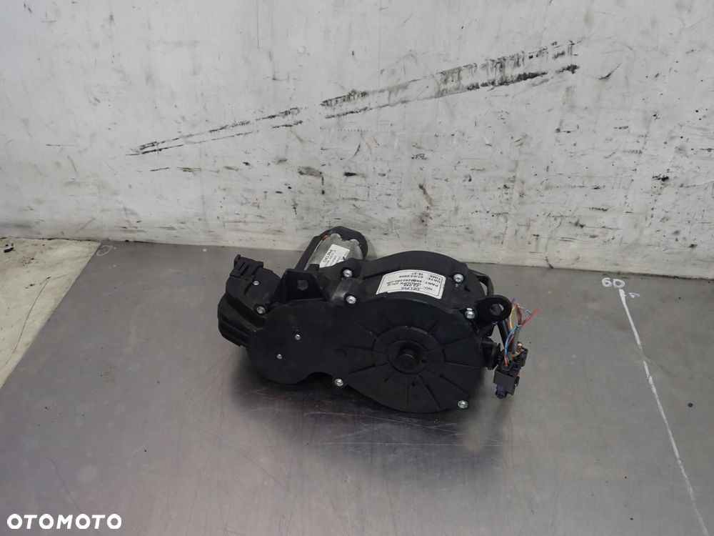 SILNICZEK OTWIERANIA DRZWI LEWY PEUGEOT 1007 1.6 9680250380 - 1