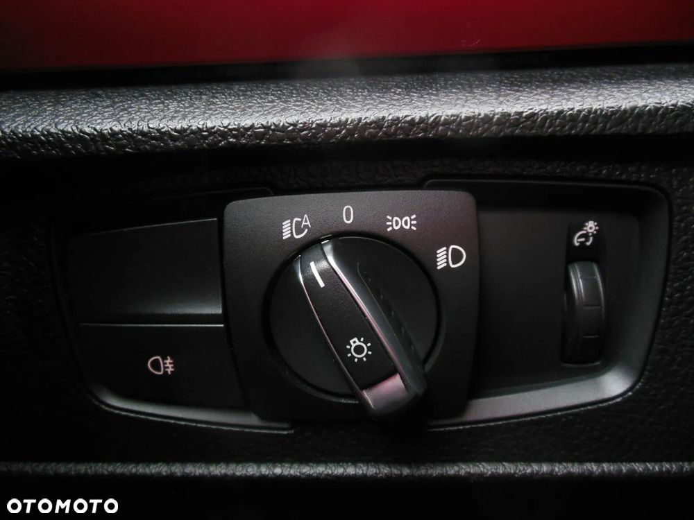 BMW Seria 1 118i Sport Line - 31