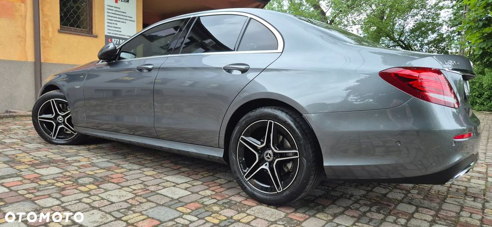 Mercedes-Benz Klasa E 220 d AMG - 36