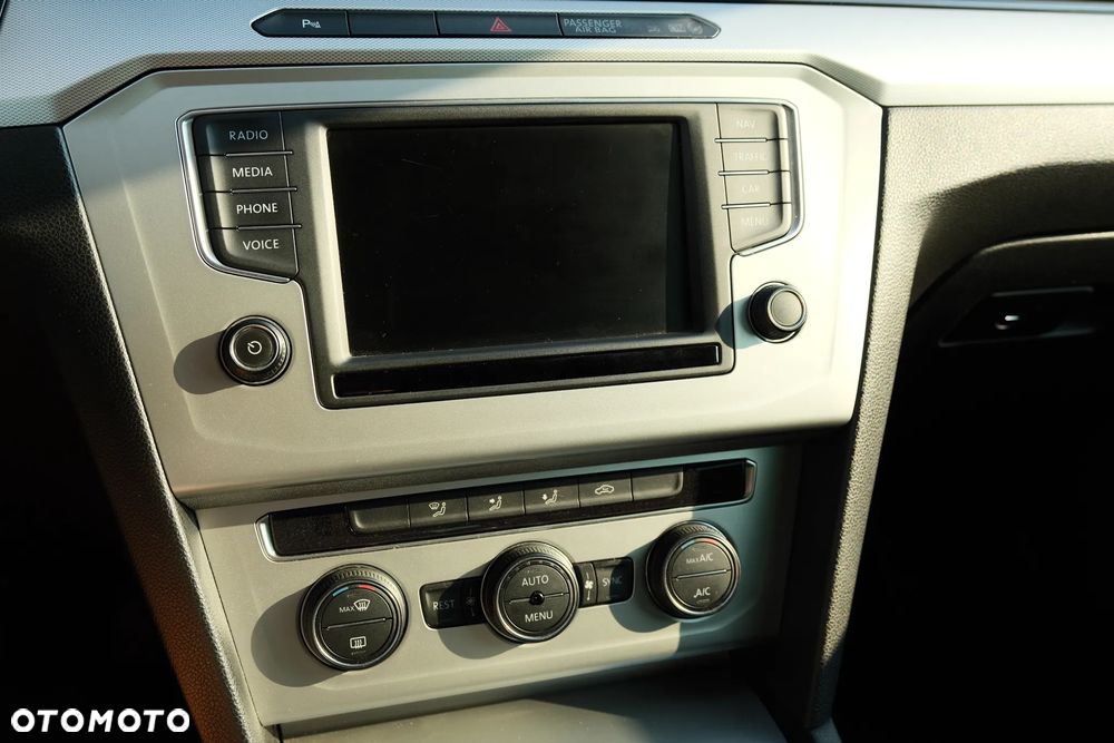 Volkswagen Passat 2.0 TDI BMT Comfortline - 30