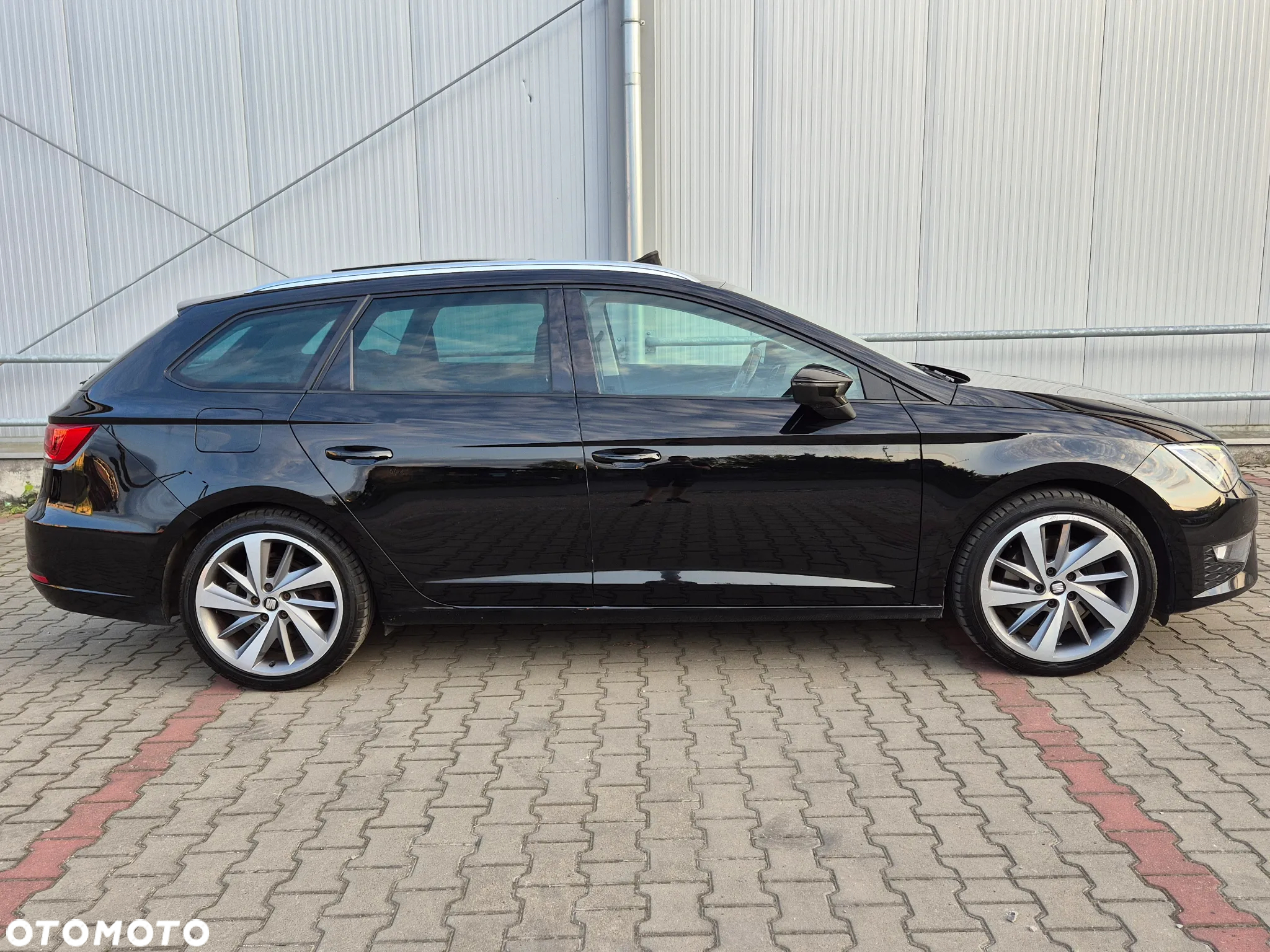 Seat Leon 2.0 TDI FR Black S&S - 8