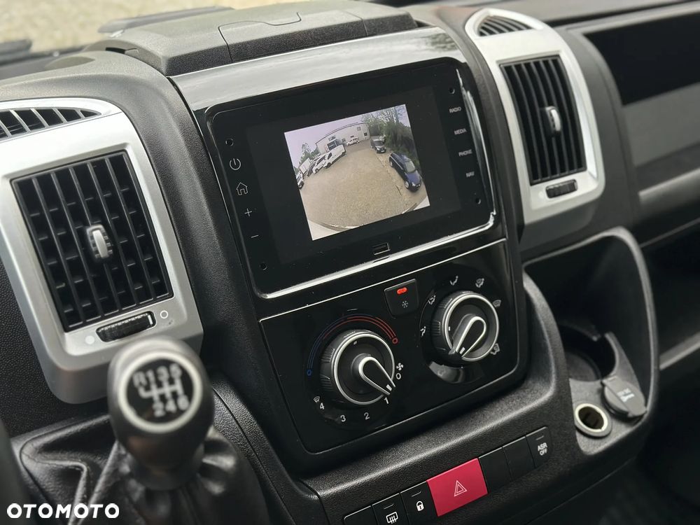 Fiat Ducato 2.3 140KM / Kontener 4,2m 8EP + Winda Dhollandia 750kg / 183.340KM PRZEBIEG / 2021 ROK PRODUKCJI / ZAREJESTROWANY W PL - 28