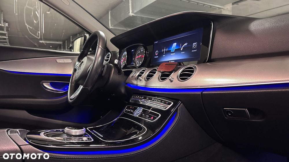 Mercedes-Benz Klasa E 220 d Business Edition 9G-TRONIC - 35