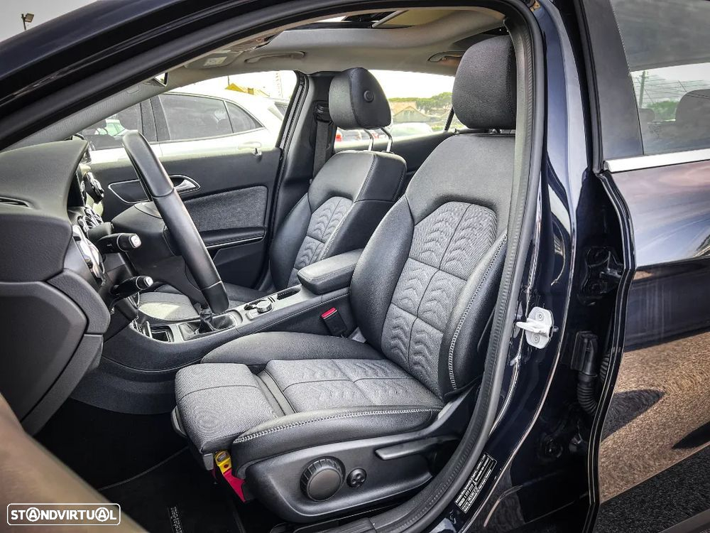 Mercedes-Benz GLA 180 d Urban - 9