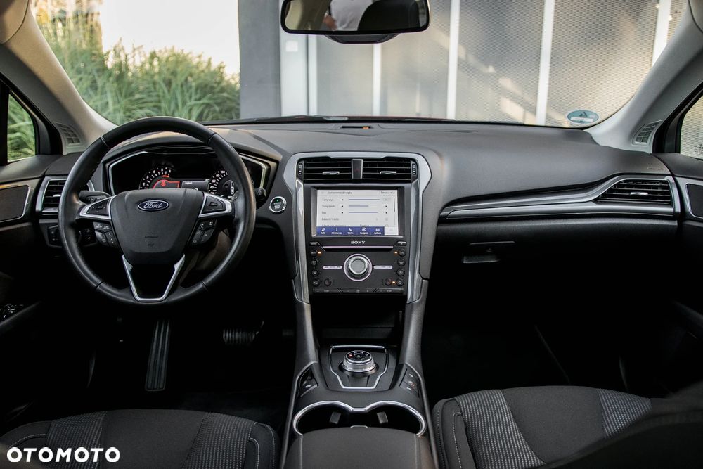 Ford Mondeo - 23