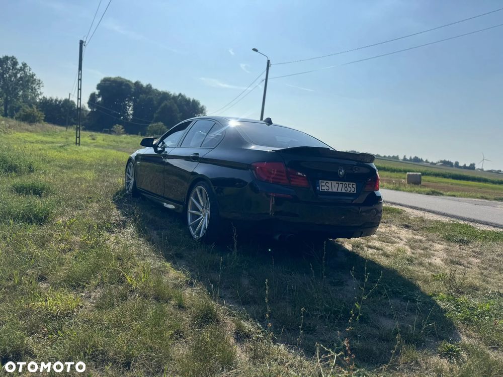 BMW Seria 5 528i - 8